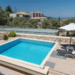 Evagelia Luxury Family *
