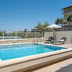 Evagelia Luxury Family