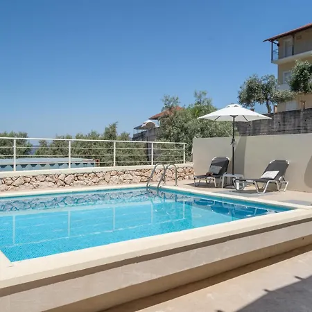 Evagelia Luxury Family Apartment *