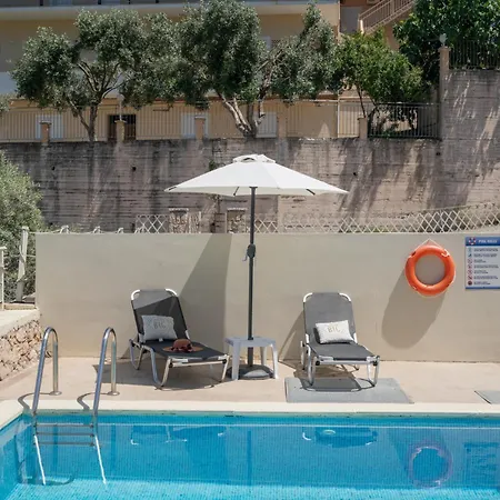 Evagelia Luxury Family